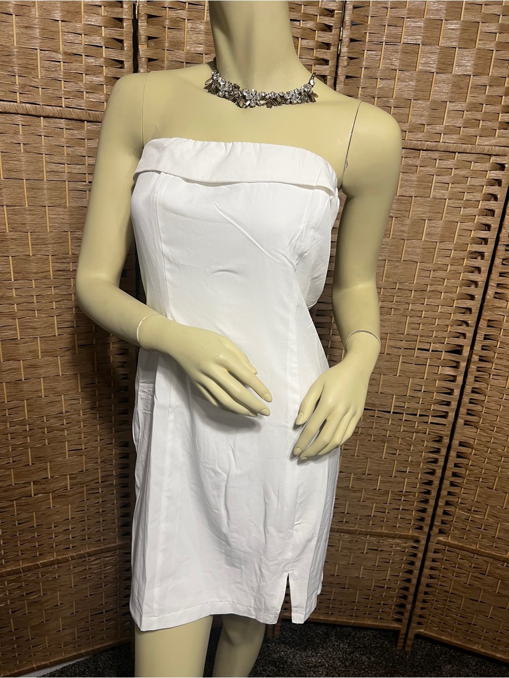 NWT Classic Strapless White Cocktail Dress M